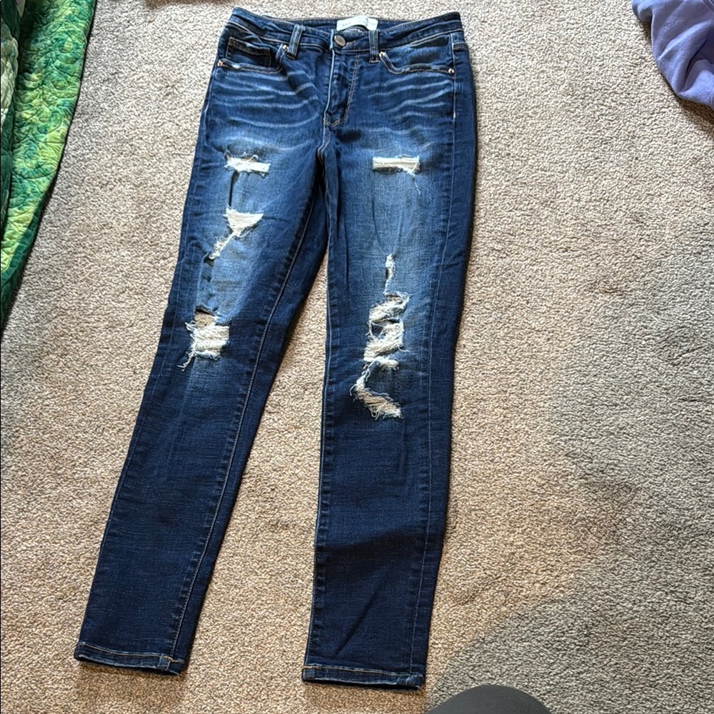 BKE Blue Skinny Jeans with Distressed Detailing